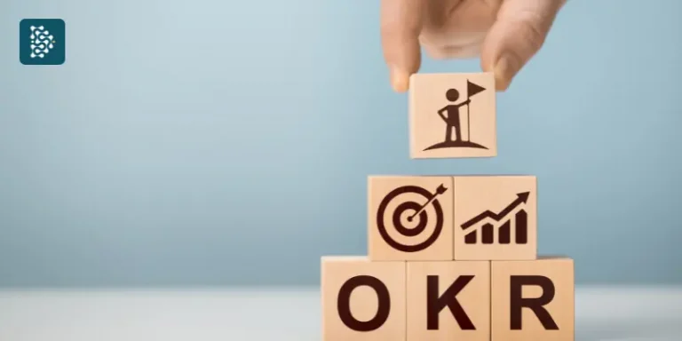 dados mostrando letras OKR