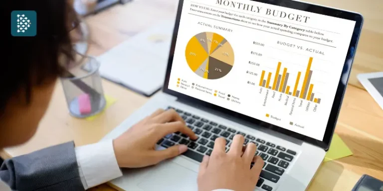 gestor de hospital analisando relatório de produtividade com gráficos coloridos